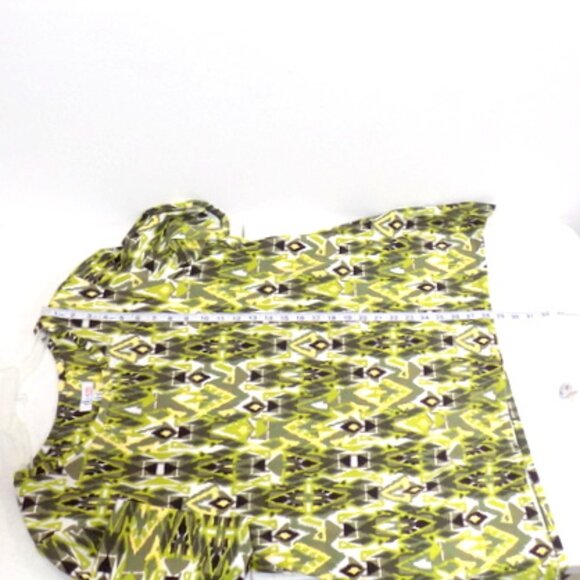 D & Co. Woman's Multicolor Abstract Design Short Sleeve Pullover Top – Size: 1X - Picture 4 of 10